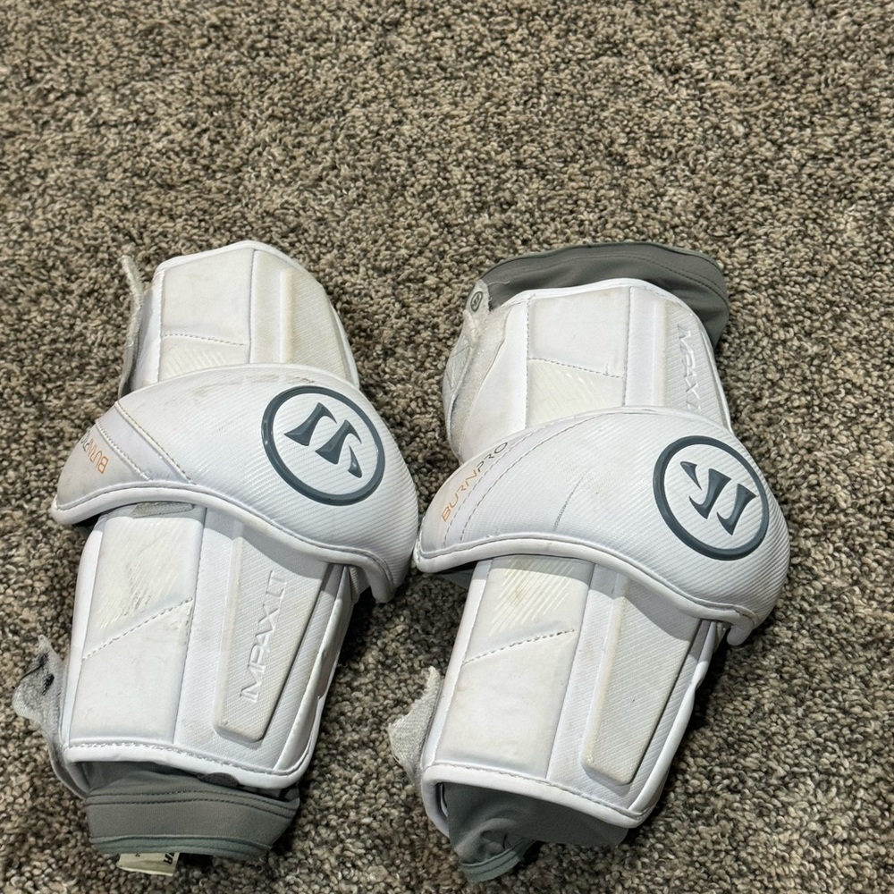Wilson burn pro elbow pads